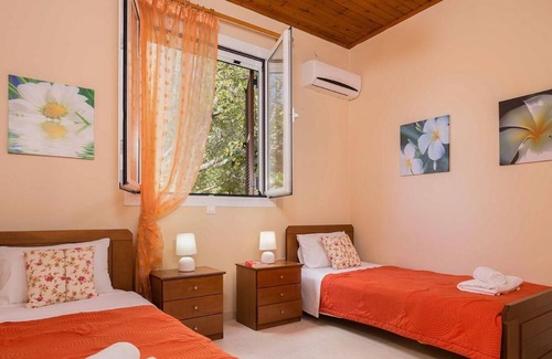 Agios Gordios Villa | Villa Marietta is recently renovated and 3 minutes walking from the beach.