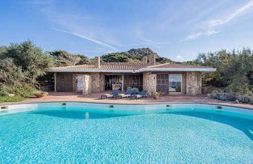 Aglientu Villa | Villa Mariù e Amelie: Villa directly by the sea with private pool