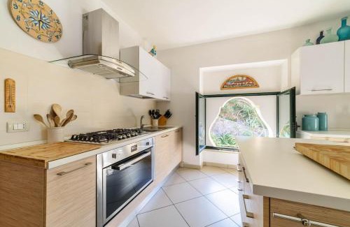 Vietri sul Mare Apartment | Villa Med Amalfi Coast Beach Parking