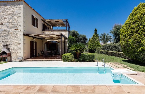 Adelianos Kampos Villa | Villa Mera,pool,near the beach & all amenities