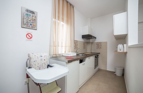 Novi Beograd House | VILLA MY GARDEN Apartment WHITE