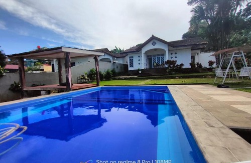 Cisarua Villa | Villa Naema