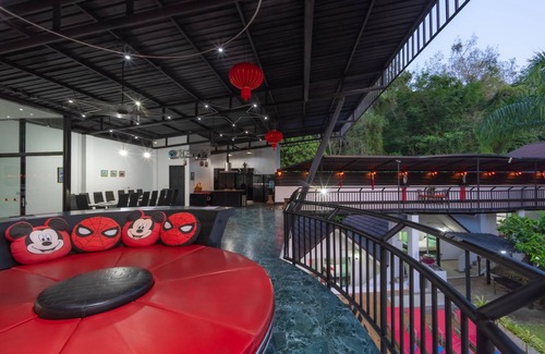Chalong Villa | Villa Nap Dau private pool villa for big Family and Friends