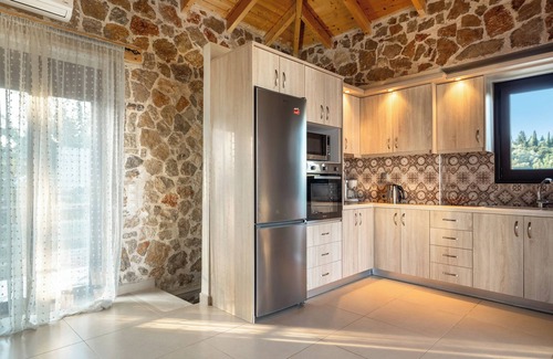 Tsoukaladhes Villa | "Villa Natalia" with Sea View, Private Pool & Wi-Fi