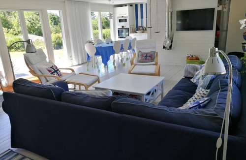 Gottskar Villa | Villa near the sea. For longer stays, (more than one month), contact us for price