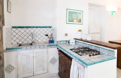 Panza Hotel | Villa Neptunus