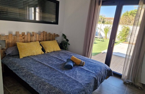 La Crau Villa | villa neuve contemporaine de plain pied, équipée bébé