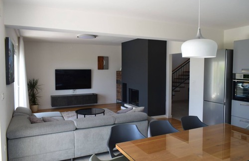 Kastel Sucurac Villa | Villa Nikol* pool, sea view and BBQ.