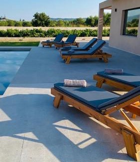 Agia Marina Villa | Villa Optimal