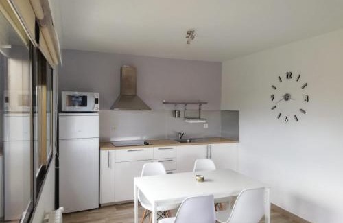 Poio Apartment | Villa Oubiña