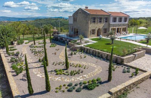 Sveti Bartol Villa | Villa Paradiso dIstria with Spa and heated pool