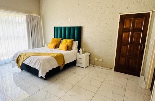 Woodmead Villa | Villa Picasso - 2 Bed Villa