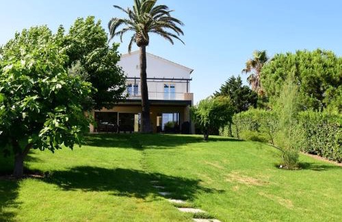 Les Issambres Villa | Villa pieds dans l'eau pour 10 personnes avec piscine, clim et Wi-Fi - FR-1-768-27