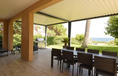 Les Issambres Villa | Villa pieds dans l'eau pour 10 personnes avec piscine, clim et Wi-Fi - FR-1-768-27