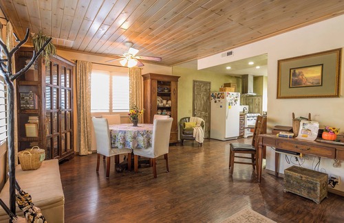 Pine Mountain Club House | Villa Pine Mountain- country cottage get away (green) Central AC
