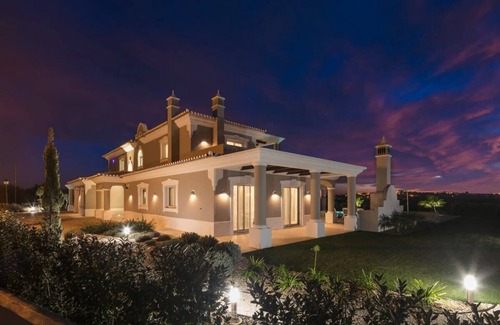 Lagoa Villa | Villa Pinta - Magnificent newly built 5 bedroom property with stunning golf and