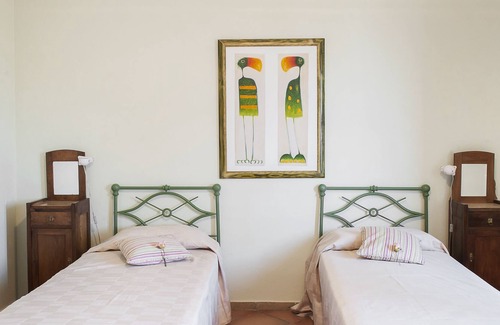 Cupra Marittima Villa | Villa pool garden sea-mountain view, family friendly, Wi-fi Air-co E.V. charge