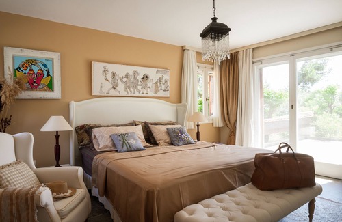 Iria Villa | Villa Pueblo