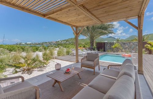 Rambaud Villa | Villa Pure - Waterfront property with water access, swimming pool, AC & kayaks