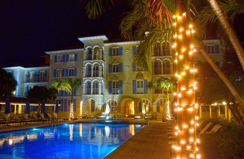 Grace Bay Condo | VILLA RENAISSANCE 603, 1BR in Grace Bay. Steps to the sand. WOW