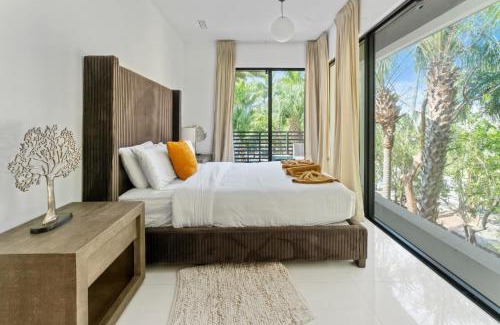 Northeast Miami Villa | Villa Retro Luxe