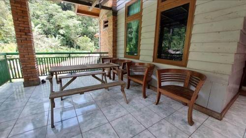 Megamendung Villa | Villa Rindam
