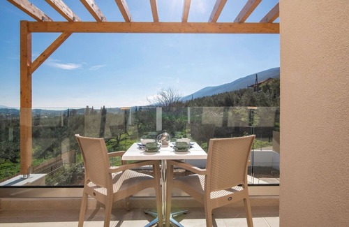 Khartata Villa | Villa Riza Sun by Villa Plus