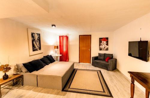 Itapua Apartment | Villa Romana - Experiência única em frente à Praia de Itapuã, apartamento todo climatizado