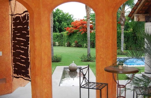 Tezoyuca House | VILLA RUSTICA CON HERMOSOS JARDINES Y PISCINA PRIVADA PARA INOLVIDABLE ESTANCIA