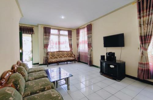 Cipanas Villa | Villa Semesta