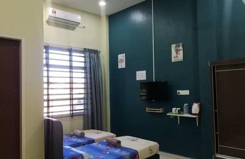 Kampung Telaga Batin House | VILLA SENTOSA