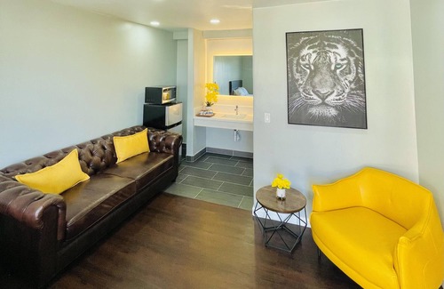 El Cajon Hotel | Villa Serena