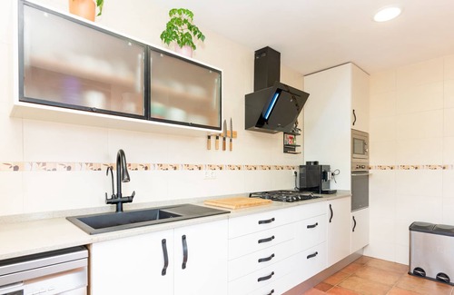 Olivella Villa | Villa Serra - Wonderful 9m x 4m Private Pool, Sunny Terrace Garden