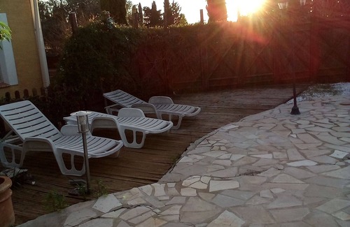 Cuxac-dʼAude Villa | VILLA SLEEPS 5 IN THE COUNTRYSIDE WITH OUTDOOR POOL AND LAND