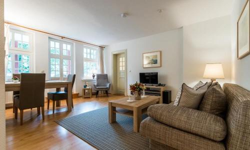 Ostseebad Ahrenshoop Apartment | Villa Sonnenfrieden 01