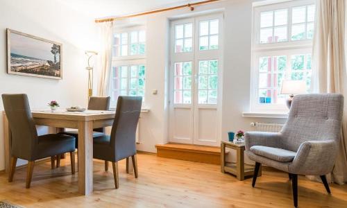 Ostseebad Ahrenshoop Apartment | Villa Sonnenfrieden 01