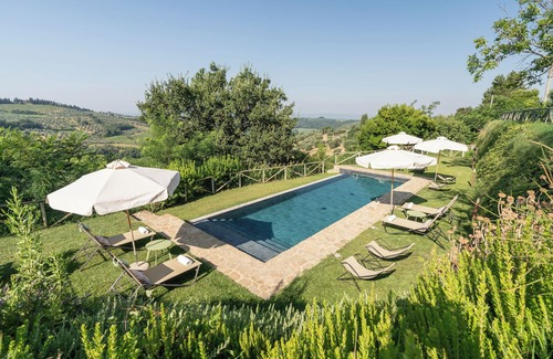 Tavarnelle Val di Pesa Villa | Villa Spoianello, with infinity Pool in Chianti.