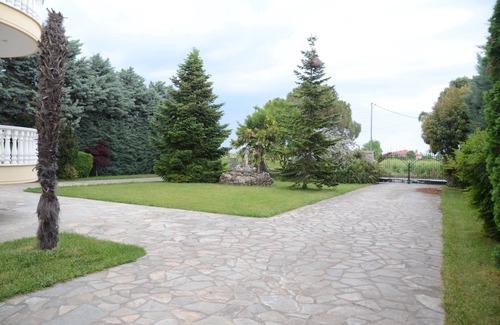 Katerini Villa | Villa St.George is one of the most beautiful villas in Katerini.