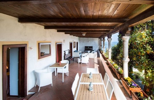 Massino Visconti Apartment | Villa Stresa Tulipano - 4 Guests