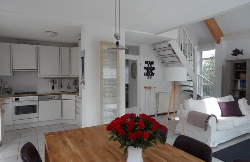 Julianadorp aan zee House | Villa Summerwind2*, sauna, fireplace, WLAN, enclosed parking. Garden, by the sea, by the golf course