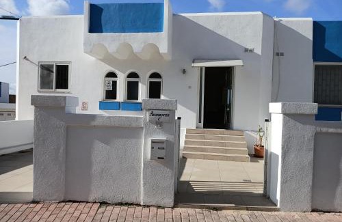 Qawra Villa | 'Villa Sylvia', 2 bedrooms with a Spectacular Seaview
