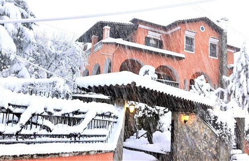 Zakas Villa | VILLA TETHYS MOUNTAIN RESORT