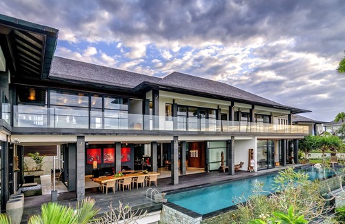 Kutuh Villa | Villa Tirta Kencana -7 Suites & Studios, Ocean View Cliff Top Luxury Pool Villa