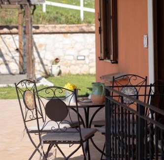 Cave Apartment | Villa Toce B&B