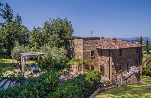 Ripoli Villa | Villa Torre Del Cielo by Fantasia Villas