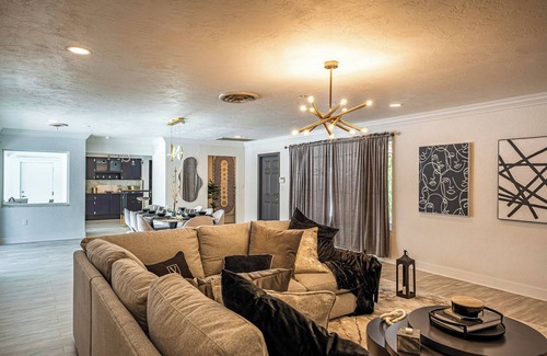 Pembroke Pines House | Villa Velvet