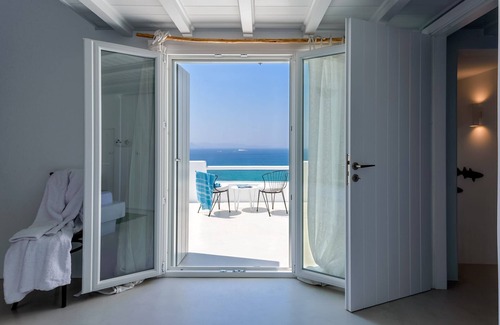 Maragas Villa | Villa Venti Naxos | Luxury Sea View Villa in Naxos