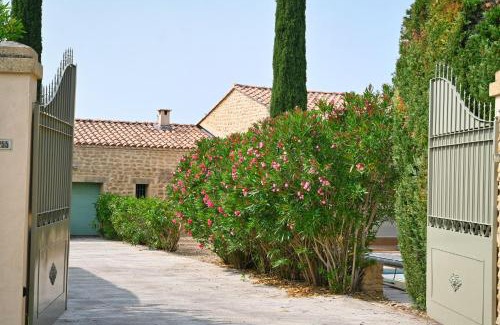Vers-Pont-du-Gard Villa | Villa Versoise