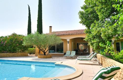 Vers-Pont-du-Gard Villa | Villa Versoise