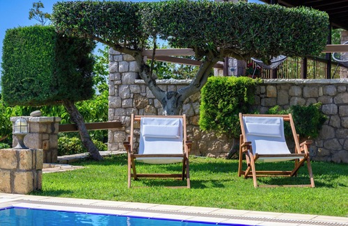 Pylos-Nestoras Villa | Villa Vicanti: Private Paradise